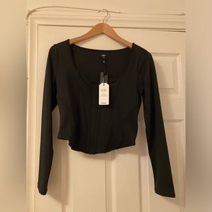 New Express Black Top